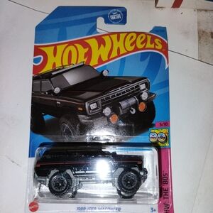 Hot Wheels HW The 80s 1988 Jeep Wagoneer